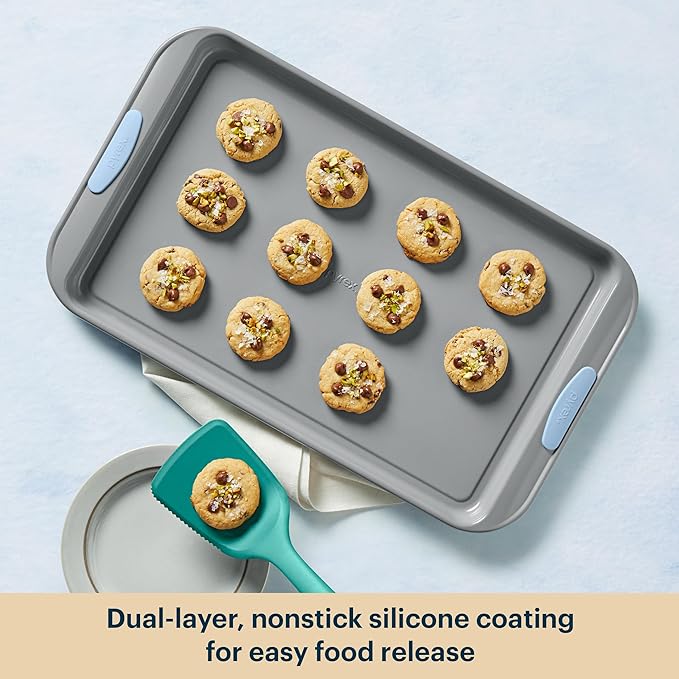 Pyrex 3-Piece Metal Cookie Sheet Bakeware Set, Lightweight Stainless Steel - Image 5